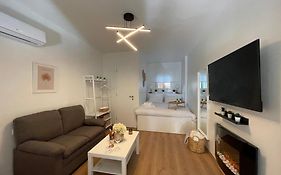 Persephone Stay Inn